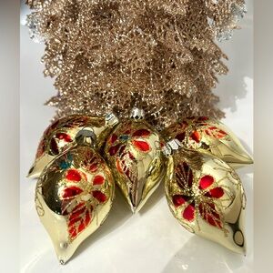 🌻S🌻Vintage 8 Gold Commodore Christmas Classics Teardrop Glass Ornaments in Box